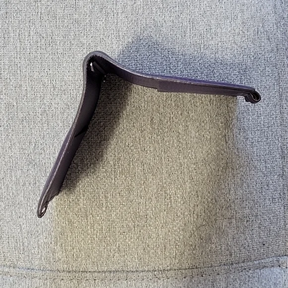 **SOLD** Hermés  agenda cover/passport holder EUC - AUTHENTIC - Picture 6 of 12